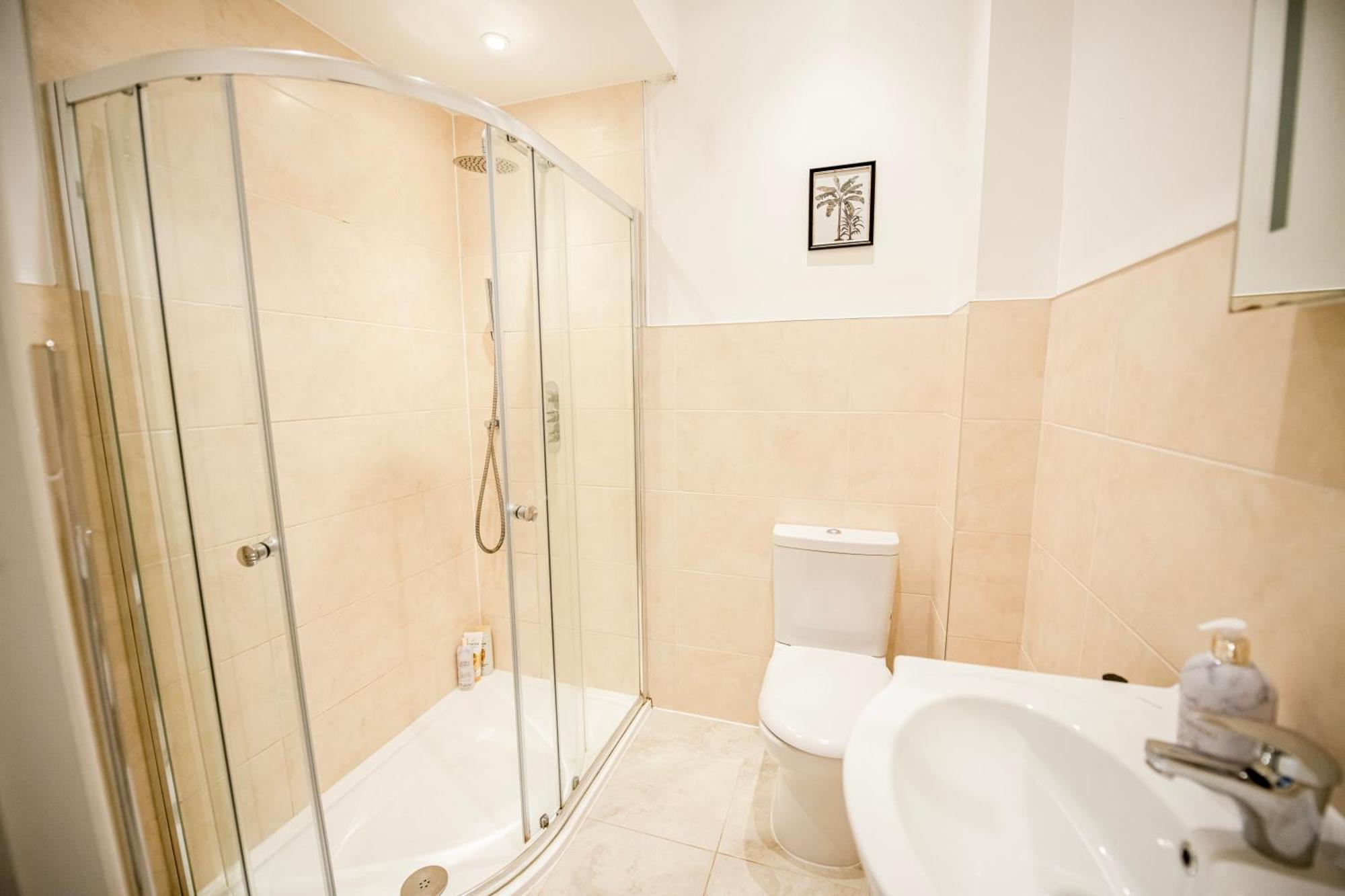 Charming 2-Bedroom Flat In Shepherd'S Bush, Near Hammersmith Londres Exterior foto