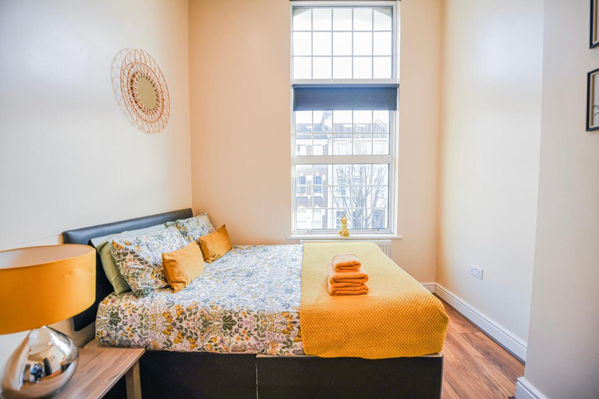 Charming 2-Bedroom Flat In Shepherd'S Bush, Near Hammersmith Londres Exterior foto